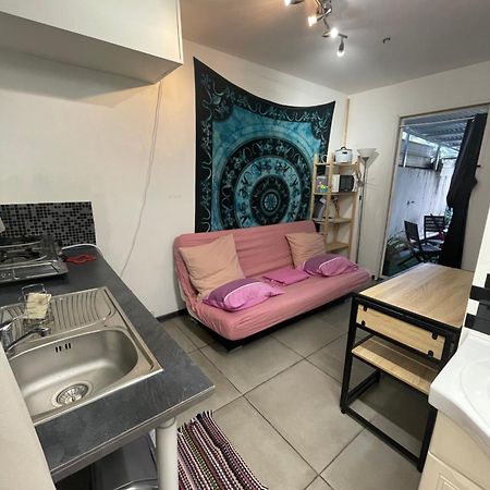 Mobilhome Pour 2 Personnes Le Tampon Exteriér fotografie